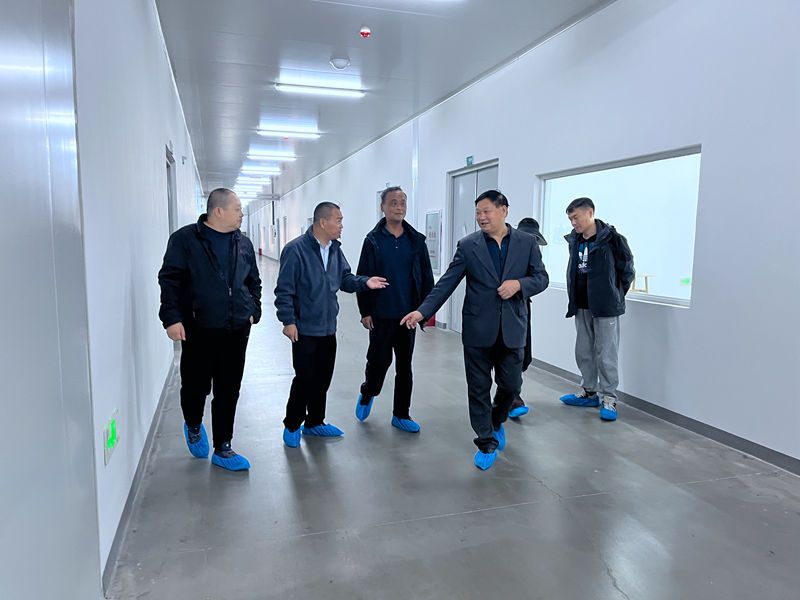 河南省電視臺(tái)、焦作市衛(wèi)健委領(lǐng)導(dǎo)到公司參觀！